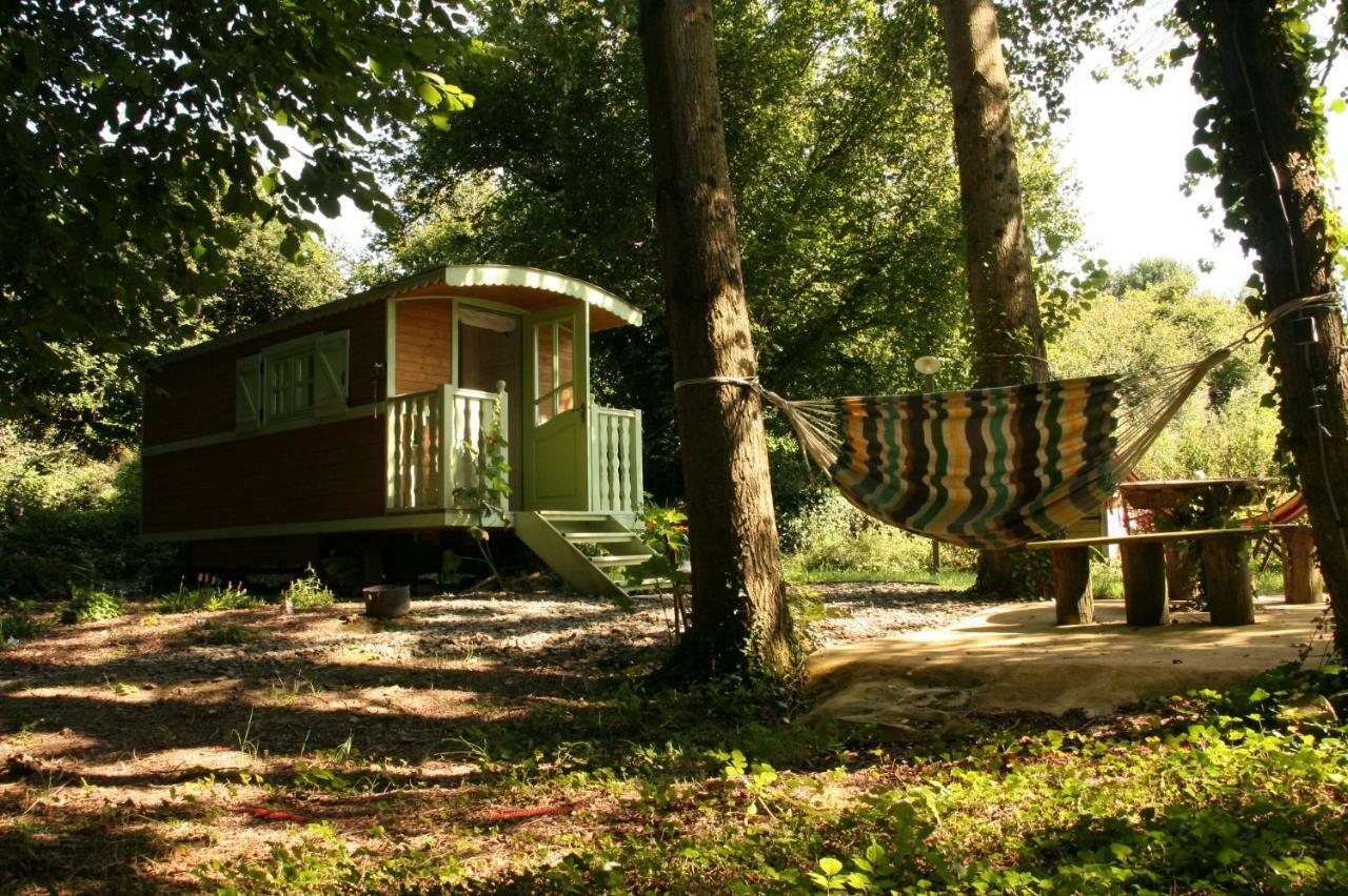 Le Lavoir De Julia Bourgvallees Esterno foto